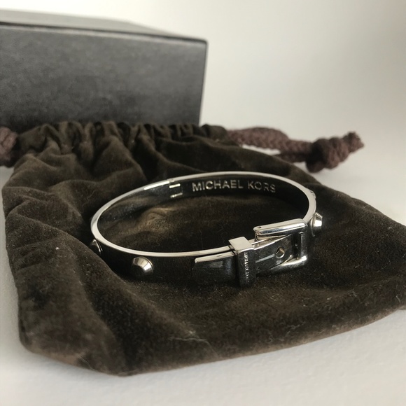 Michael Kors Heritage Silver Studded Hinge Bracele - Picture 1 of 3
